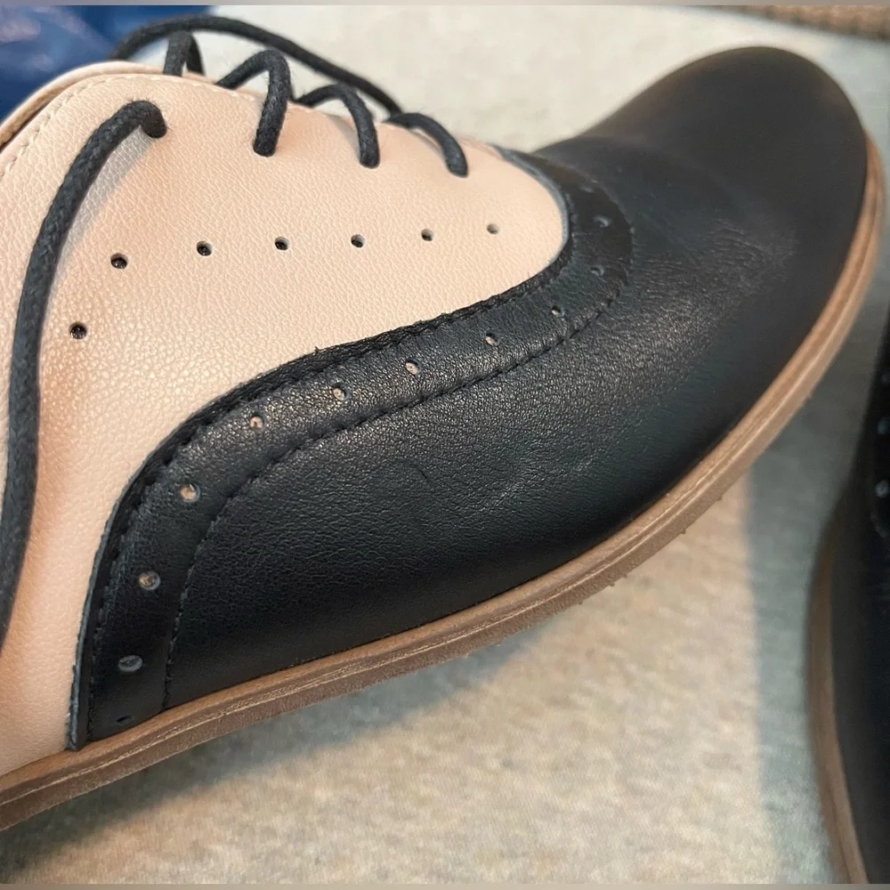 Julia Bo Floral Brogue Leather Oxfords - Size 39 - Picture 6 of 9